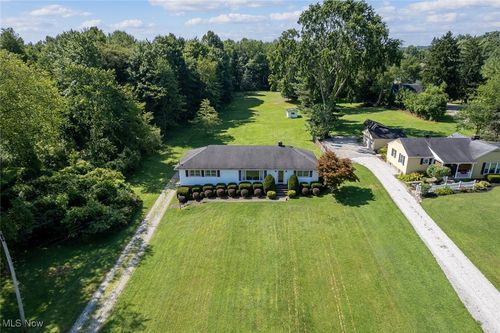1744 Boston Rd, Hinckley, OH, 44233-9439 | Card Image