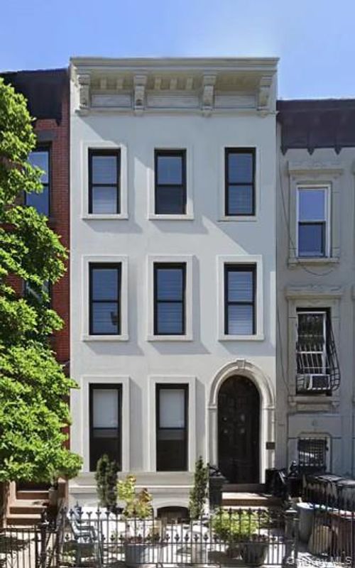 379 7th St, Brooklyn, NY, 11215-3312 | Card Image