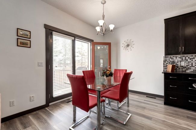 263 Silverado Plains Close Sw, Home with 3 bedrooms, 2 bathrooms and 4 parking in Calgary AB | Image 14