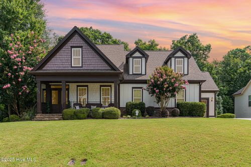 243 Grantwood Dr, Clayton, NC, 27527-8307 | Card Image