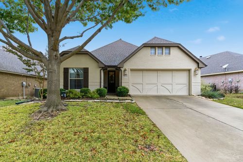 5228 Agave Way, Fort Worth, TX, 76126-3039 | Card Image