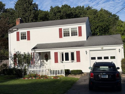 118 Longwood Drive, Chicopee, MA, 01020 | Card Image