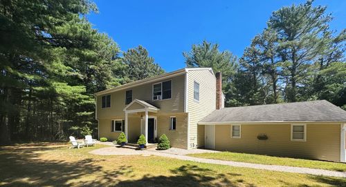 294 Woodville Alton Rd, Hope Valley, RI, 02832-2540 | Card Image