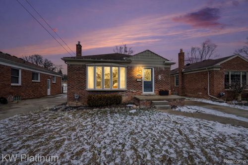 20119 Meier Rd, Saint Clair Shores, MI, 48081-1434 | Card Image