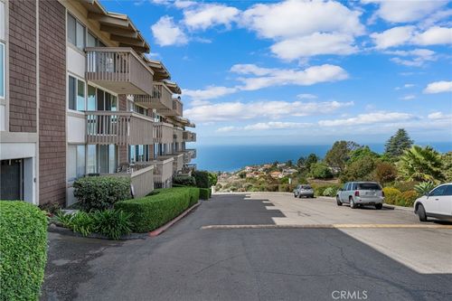 apt-d204-6542 Ocean Crest Dr, Rancho Palos Verdes, CA, 90275-5487 | Card Image