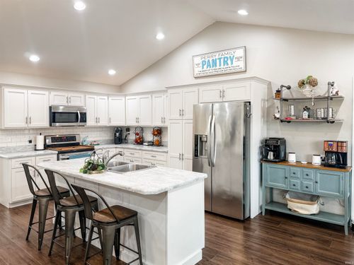 280 Knotting Hill Dr, Springville, IN, 47462-5172 | Card Image