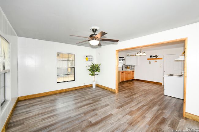 429 Palo Alto Dr, House other with 2 bedrooms, 1 bathrooms and null parking in Von Ormy TX | Image 6