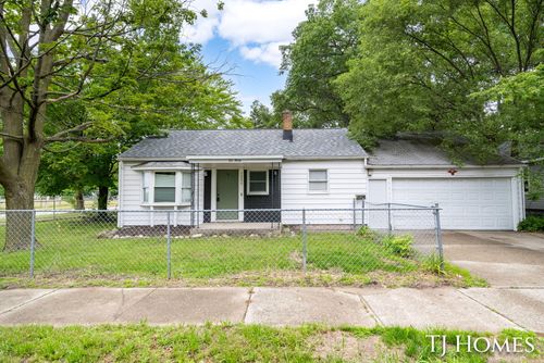 1030 Calvin Ave, Muskegon, MI, 49442-4008 | Card Image