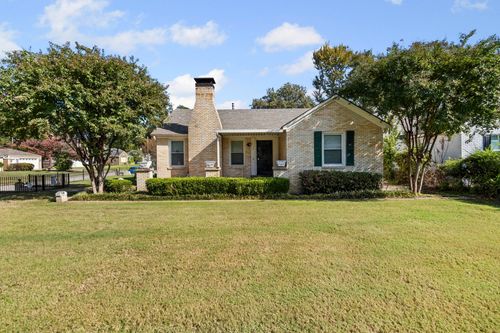 386 N Highland St, Memphis, TN, 38122-4523 | Card Image