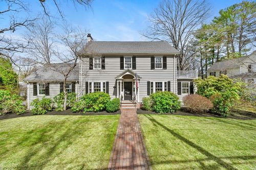 120 Forest St, Wellesley, MA, 02481-6829 | Card Image