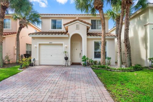 3882 Lake Tahoe Cir, West Palm Beach, FL, 33409-7881 | Card Image