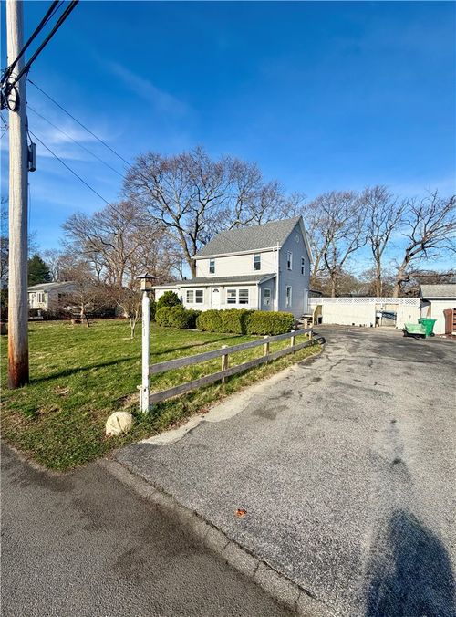 131 Canfield Ave, Warwick, RI, 02889-8858 | Card Image