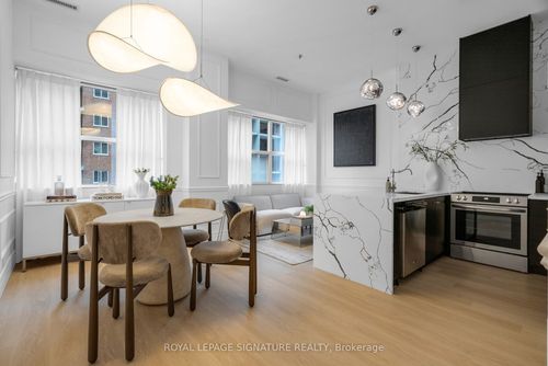 403-700 King St W, Toronto, ON, M5V2Y6 | Card Image