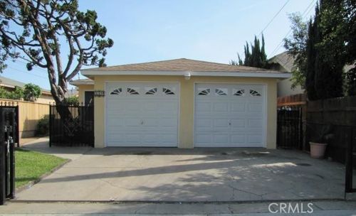 3320 W 112th St, Inglewood, CA, 90303 | Card Image