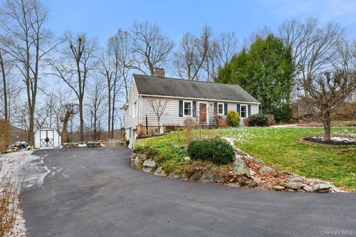 53 Hillcrest Ave, Brewster, NY, 10509-3022 | Card Image