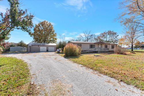 208 Carter Rd, Sparta, MO, 65753-9082 | Card Image