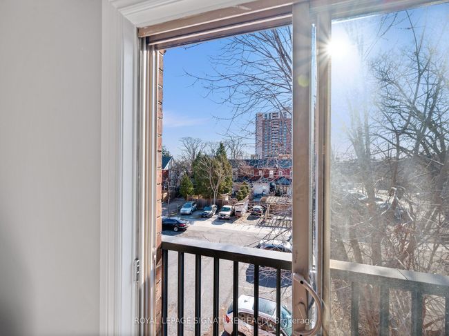 312 - 28 Victoria Ave N, Condo with 2 bedrooms, 1 bathrooms and 1 parking in Hamilton ON | Image 12