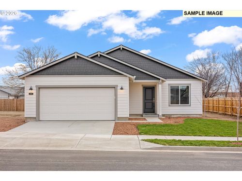 848 Ne Laurel Springs Dr, Hermiston, OR, 97838 | Card Image