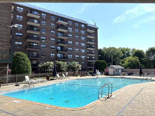 apt-3j-100 Diplomat Dr, Mount Kisco, NY, 10549-2005 | Card Image