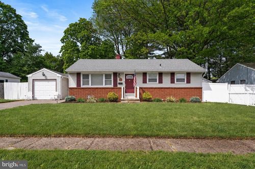 17 Shelley La, Hamilton, NJ, 08690 | Card Image