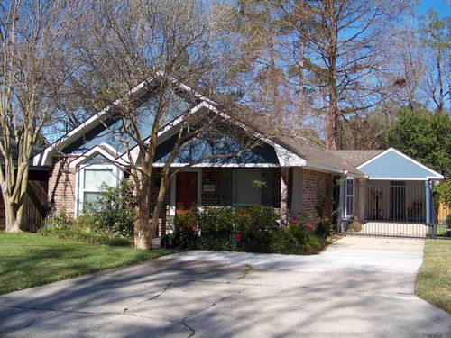 8525 Barnett Dr, Baton Rouge, LA, 70809-1742 | Card Image