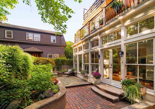 4-61 Dana St, Cambridge, MA, 02138-4304 | Card Image