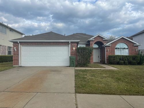7709 Amsterdam Ln, Arlington, TX, 76002-4147 | Card Image