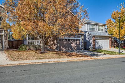 9673 Sun Meadow Street, House other with 4 bedrooms, 2 bathrooms and 2 parking in Highlands Ranch CO | Image 3