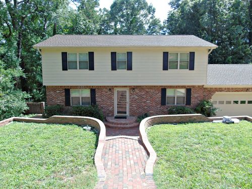 9202 Charbar Cir, Chattanooga, TN, 37421-5305 | Card Image