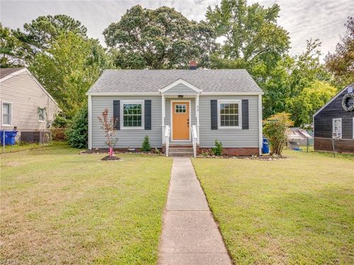 58 Bolling Rd, Portsmouth, VA, 23701-2062 | Card Image