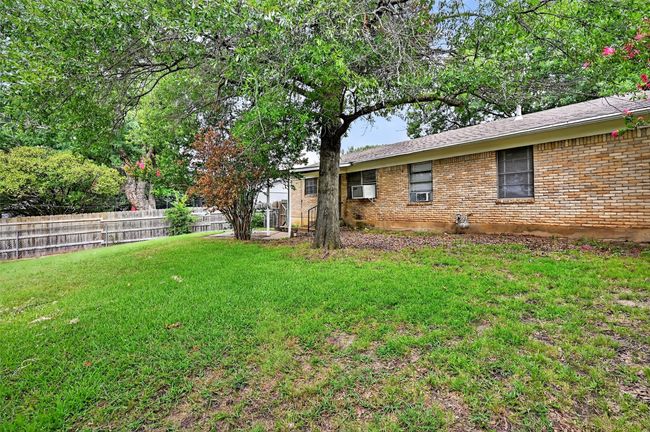 1402 Hillcrest Dr, House other with 3 bedrooms, 2 bathrooms and null parking in Sherman TX | Image 27