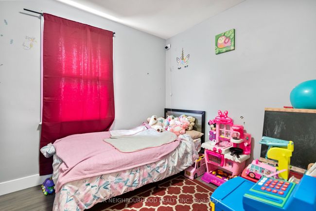 763 Maryland Ave, Home with 5 bedrooms, 2 bathrooms and 4 parking in Peterborough ON | Image 16