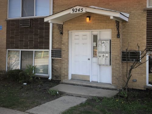 apt-2e-9245 Irving Park Rd, Schiller Park, IL, 60176-2277 | Card Image