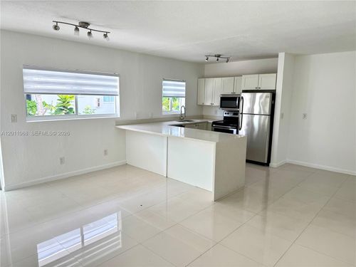 9-8035 Crespi Blvd, MIAMI BEACH, FL, 33141-1580 | Card Image