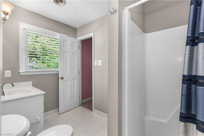 3rd Bathroom | Image 32