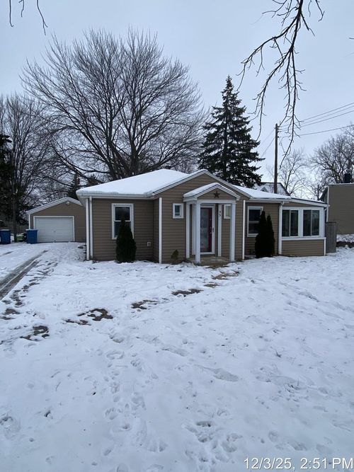 95 N Tuscola Rd, Bay City, MI, 48708-6974 | Card Image