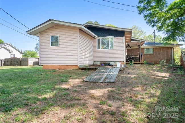 3265 W Innes St, House other with 4 bedrooms, 3 bathrooms and null parking in Salisbury NC | Image 25