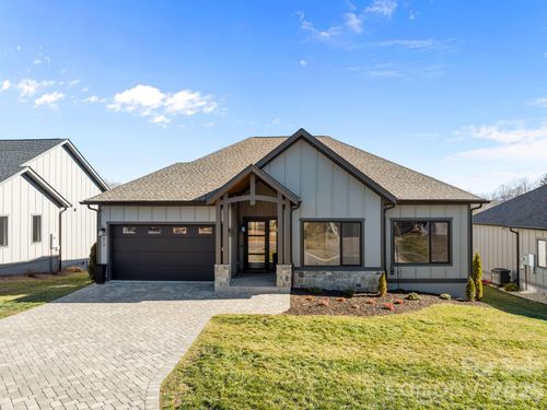 312 Avery Trail Dr, Arden, NC, 28704-1567 | Card Image