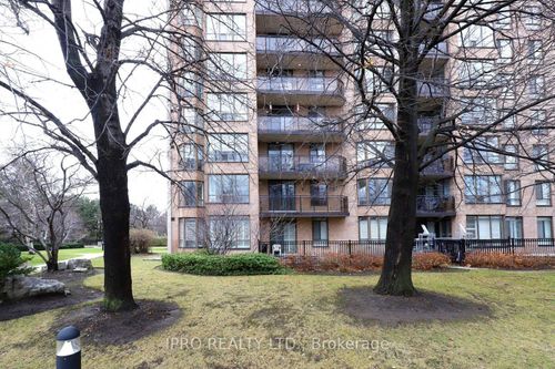 203-20 Cherrytree Dr, Brampton, ON, L6Y3V1 | Card Image