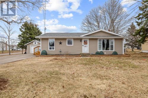 98 Oak Dr, Charlottetown, PE, C1A7Z1 | Card Image