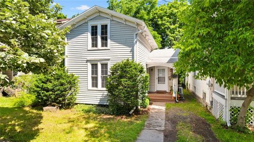 512 Seneca St, Ithaca, NY, 14850-4034 | Card Image
