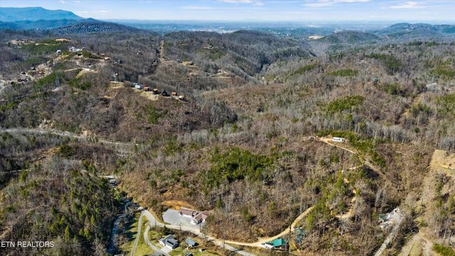 1205 Maples Manor Way, Home with 0 bedrooms, 0 bathrooms and null parking in GATLINBURG TN | Image 16