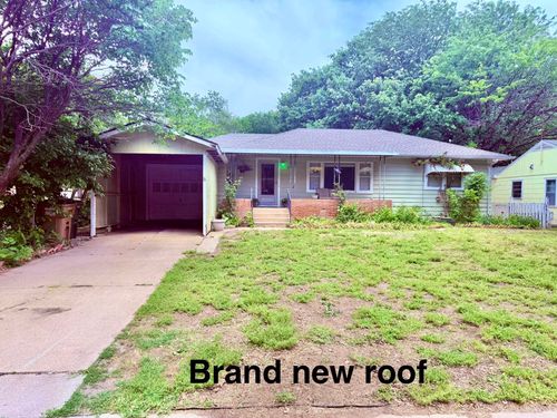 110 W 23rd St, North Newton, KS, 67117-8047 | Card Image