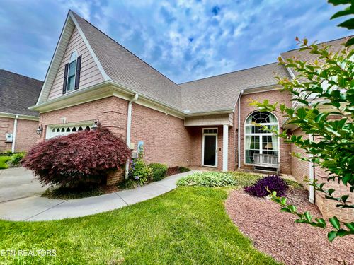 1077 Creekside Village Way, Seymour, TN, 37865-5258 | Card Image