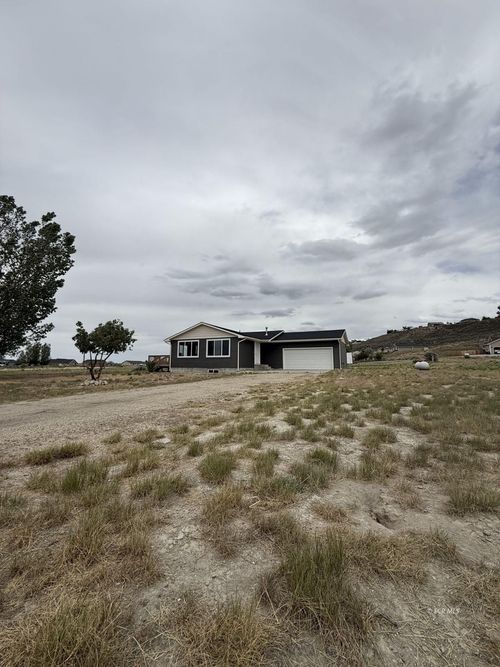 412 Edgebrook Way, Spring Creek, NV, 89815-5717 | Card Image