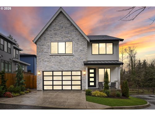 9261 Sw Mackayla Pl, Portland, OR, 97223-1152 | Card Image