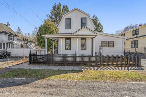 24 Craig St, Watervliet, NY, 12189-1815 | Card Image
