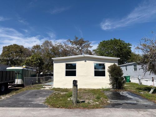 13361-13361 Sw 9th Ct, Davie, FL, 33325-4135 | Card Image