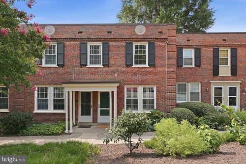 382-2700 13th Rd S, ARLINGTON, VA, 22204-4943 | Card Image
