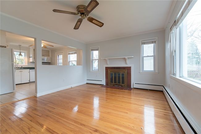 14 Muriel St, House other with 4 bedrooms, 2 bathrooms and 2 parking in Riverside RI | Image 4